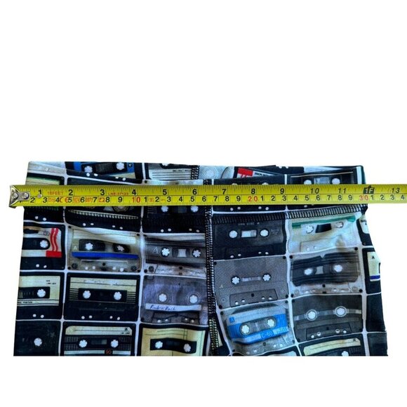 Terez Women Size XS Mixtapes Mid Rise Multi Cassette Tape Print Leggings NWT - Picture 11 of 13